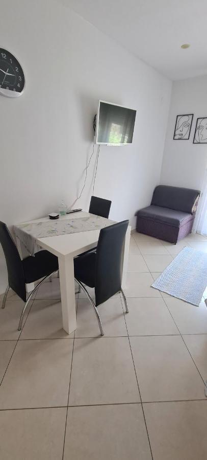 Apartman Scotti Kaštela Εξωτερικό φωτογραφία