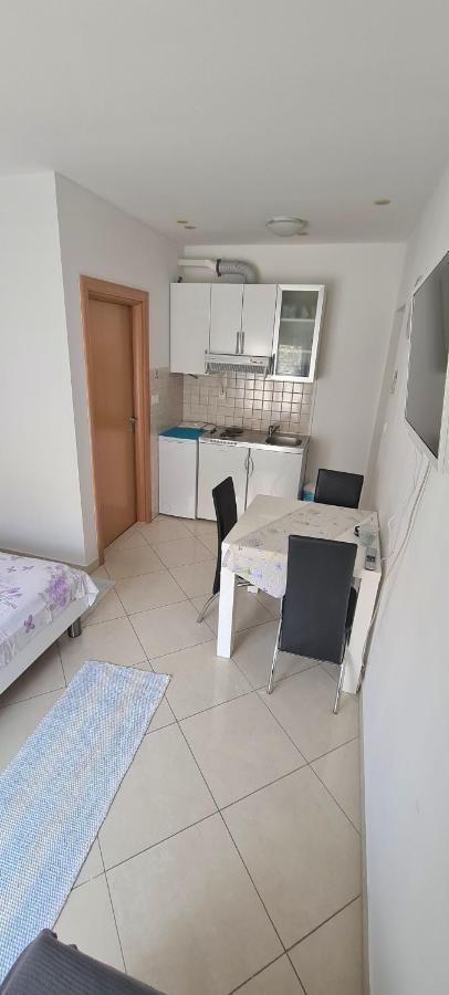 Apartman Scotti Kaštela Εξωτερικό φωτογραφία