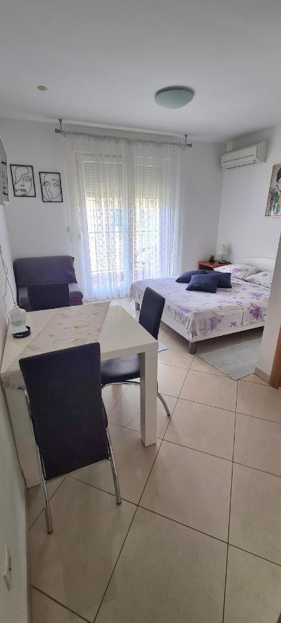 Apartman Scotti Kaštela Εξωτερικό φωτογραφία